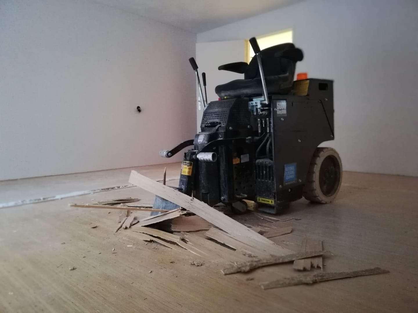 Vloer verwijderen door De Parketverwijderaar